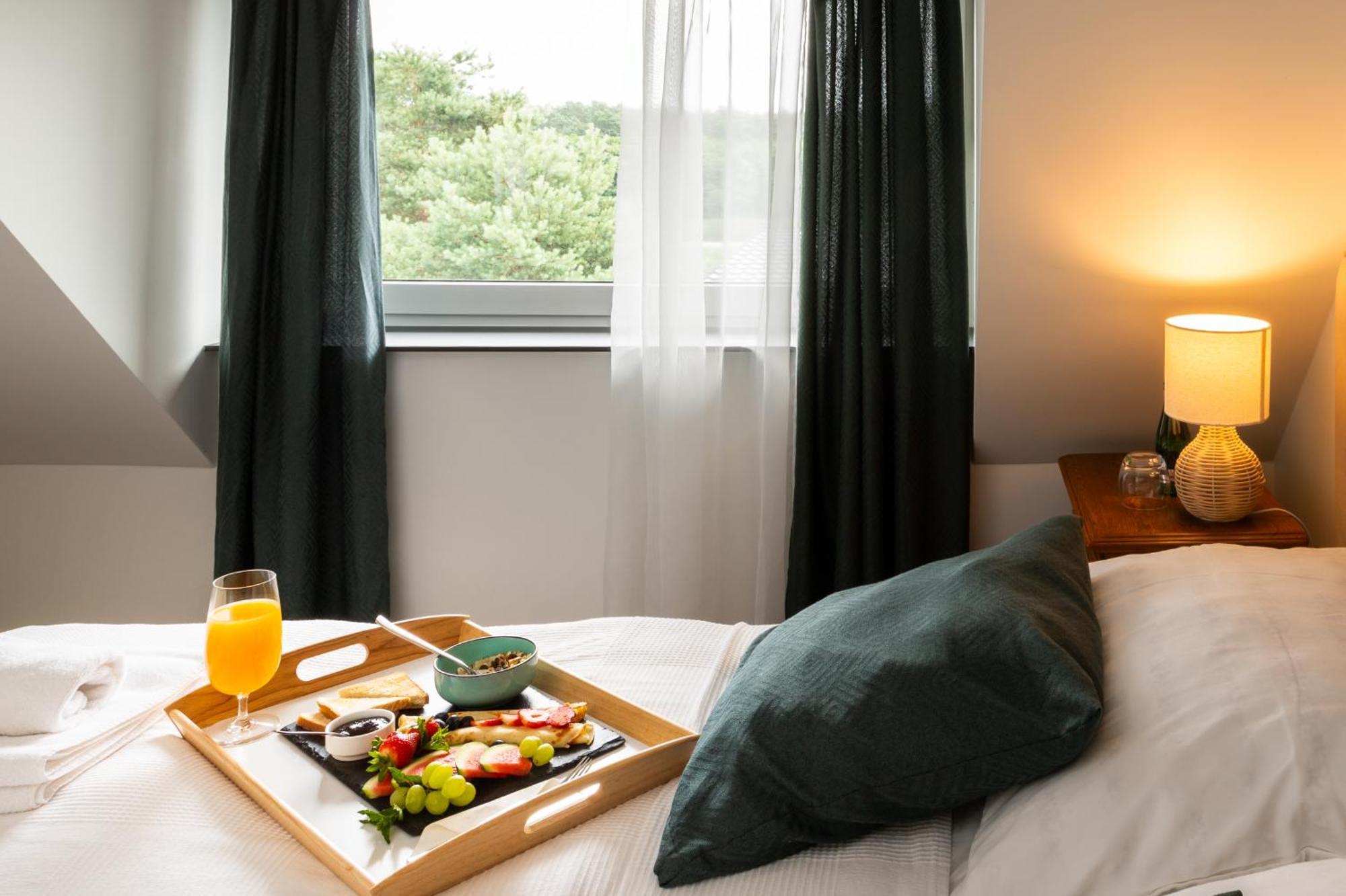 Bed and Breakfast Mieta à Wągrowiec Extérieur photo